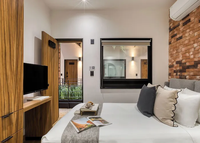 Uliv Roma Norte Apartahotel 4*